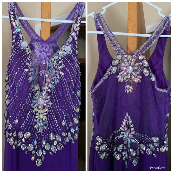 Beautiful prom dress, only worn once! - Picture 2 of 4